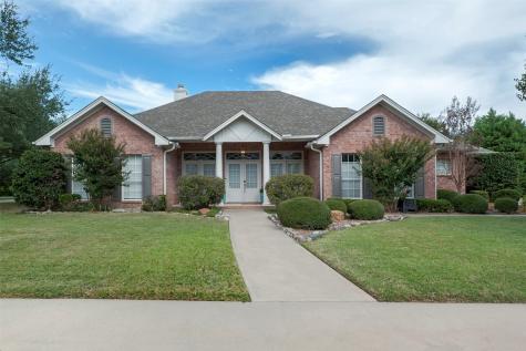 1909 Maplewood Drive Weatherford TX 76087
