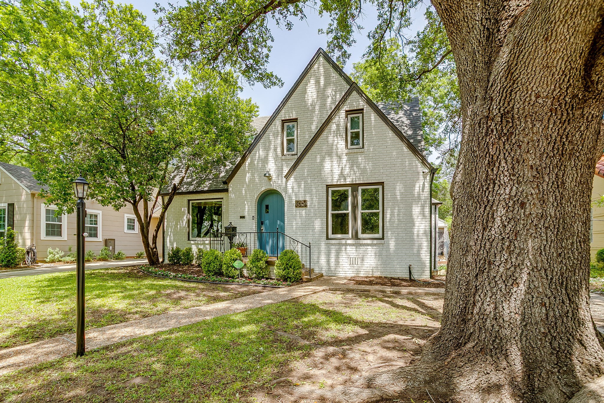 4004 El Campo Avenue Fort Worth TX 76107