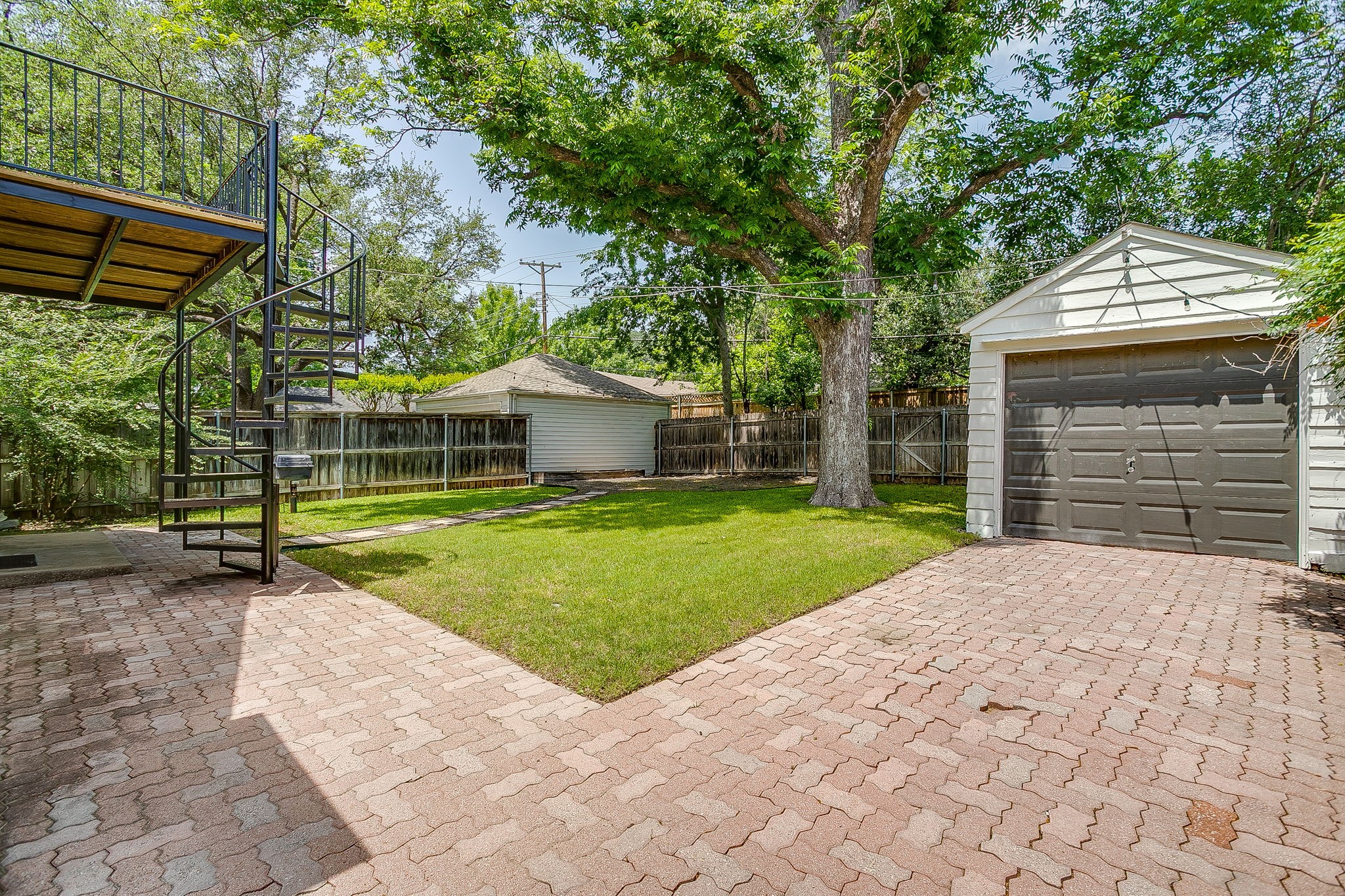 4004 El Campo Avenue Fort Worth TX 76107