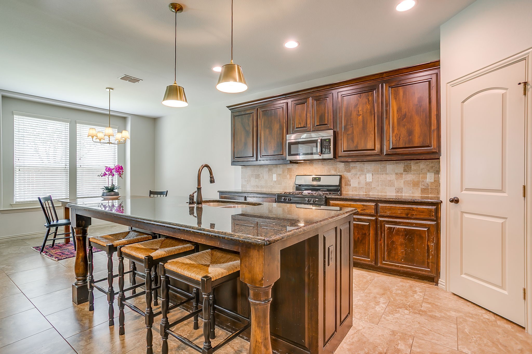 3936 Brookdale Road Benbrook TX 76116