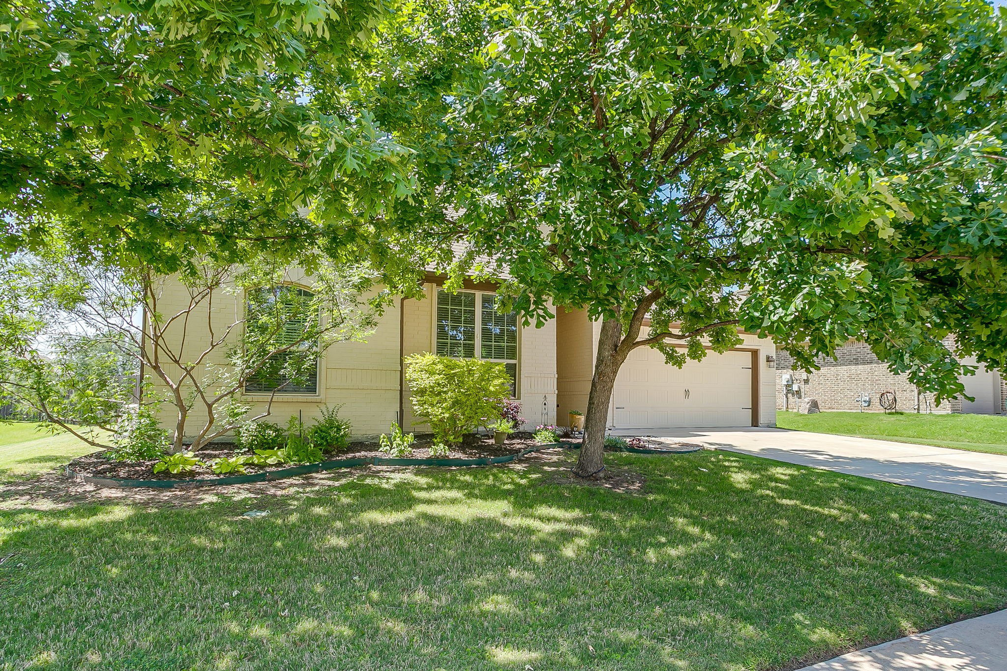 3936 Brookdale Road Benbrook TX 76116