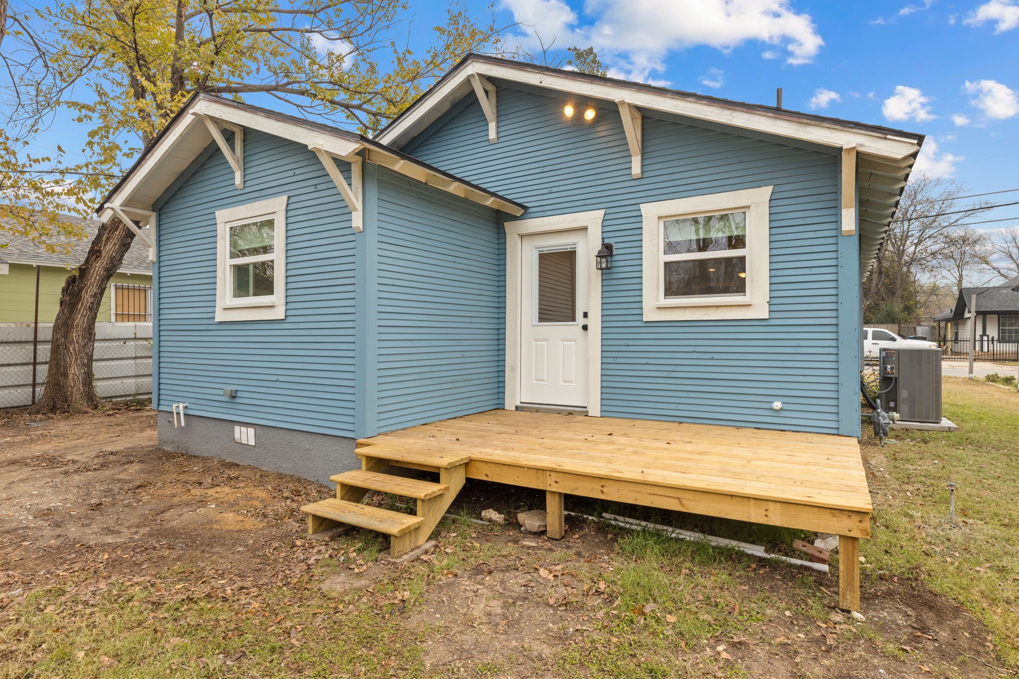 2512 Campbell Street Fort Worth TX 76105