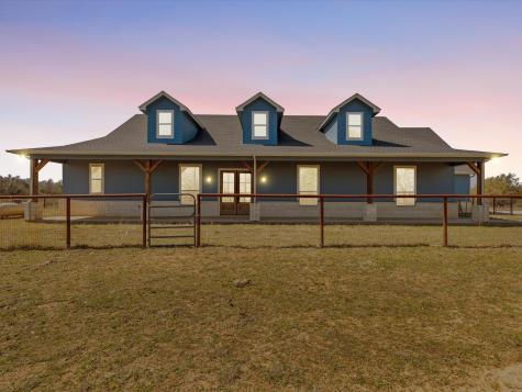 851 Hood Court Granbury TX 76048