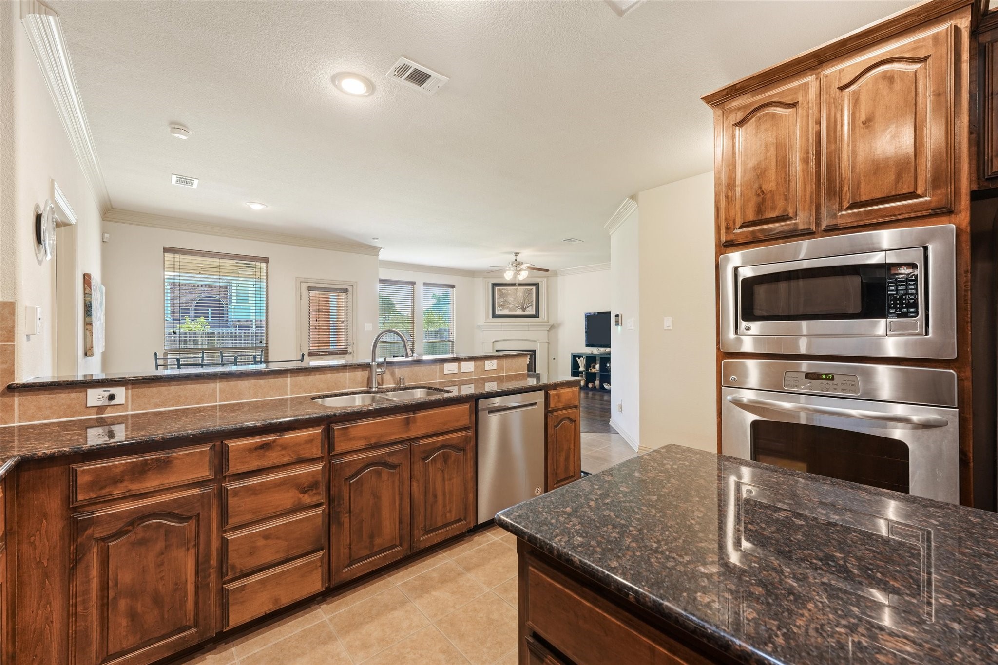 320 Gotland Drive Grand Prairie TX 75052