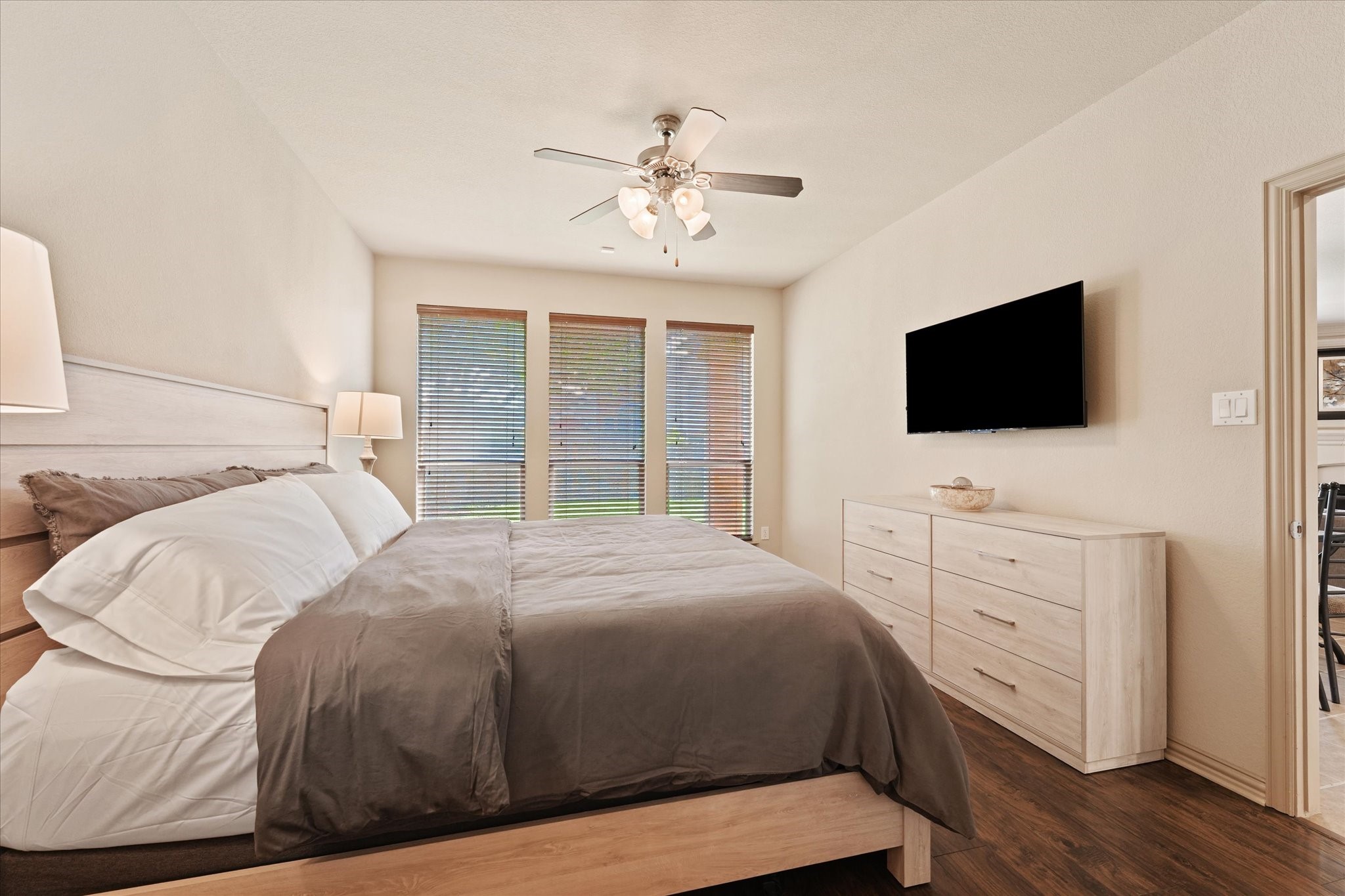 320 Gotland Drive Grand Prairie TX 75052