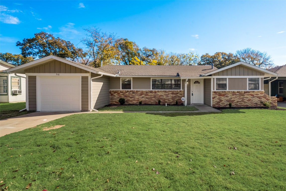 516 Norwood Drive Hurst TX 76053