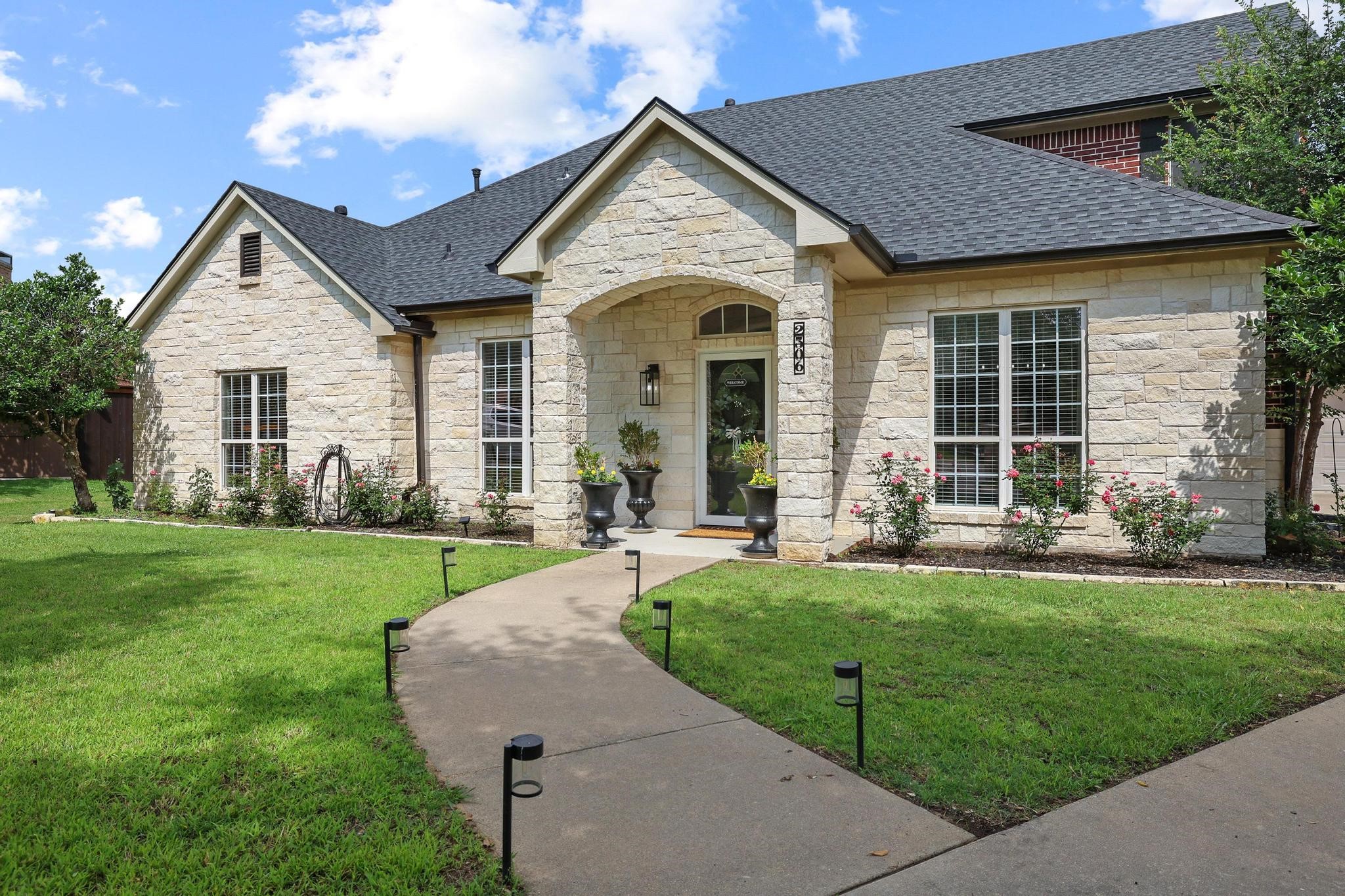 2306 Chandler Court Sherman TX 75092