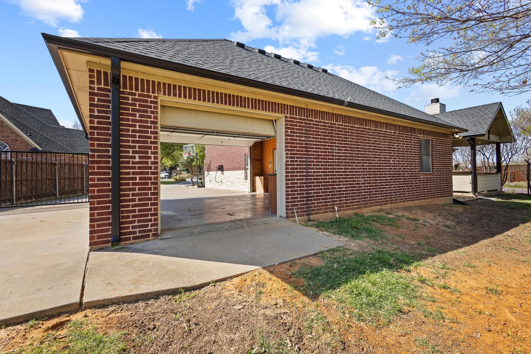 2306 Chandler Court Sherman TX 75092