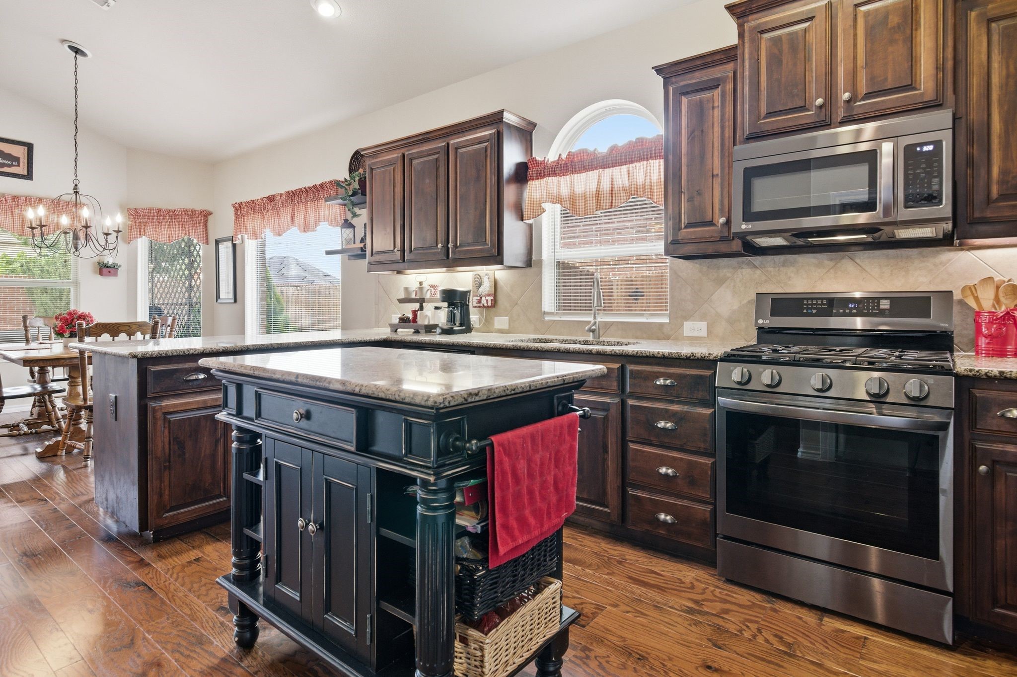 5805 Glenwood Drive Denton TX 76208