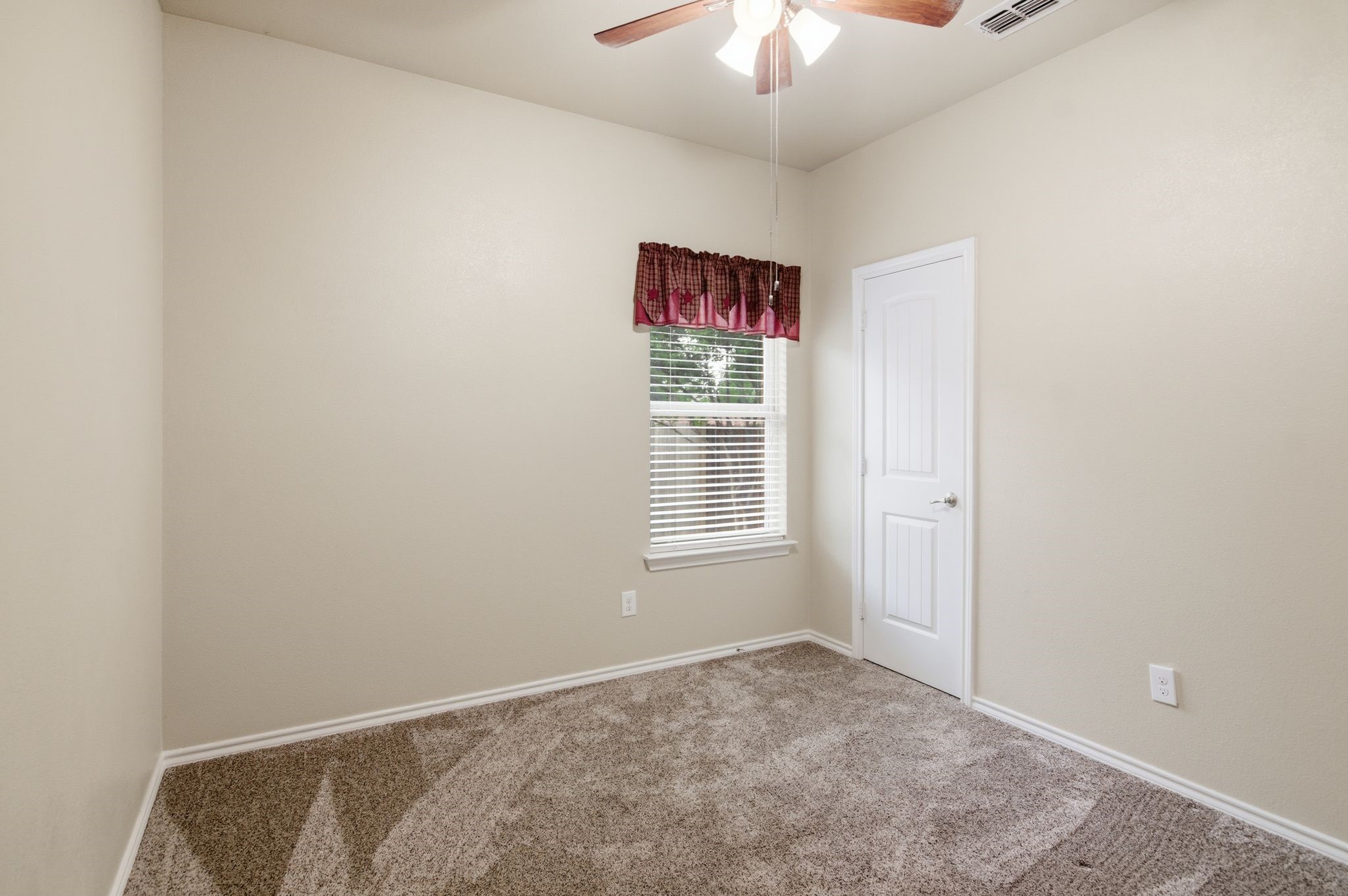 5805 Glenwood Drive Denton TX 76208