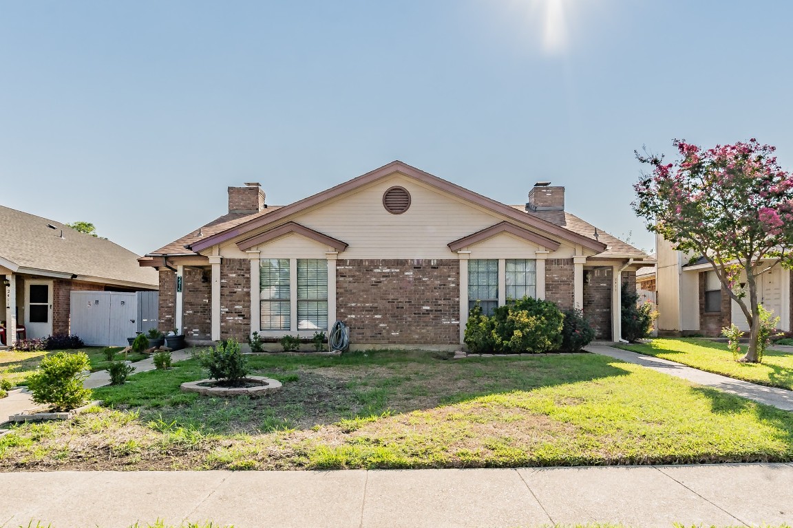 2415 Sherry Street Arlington TX 76014