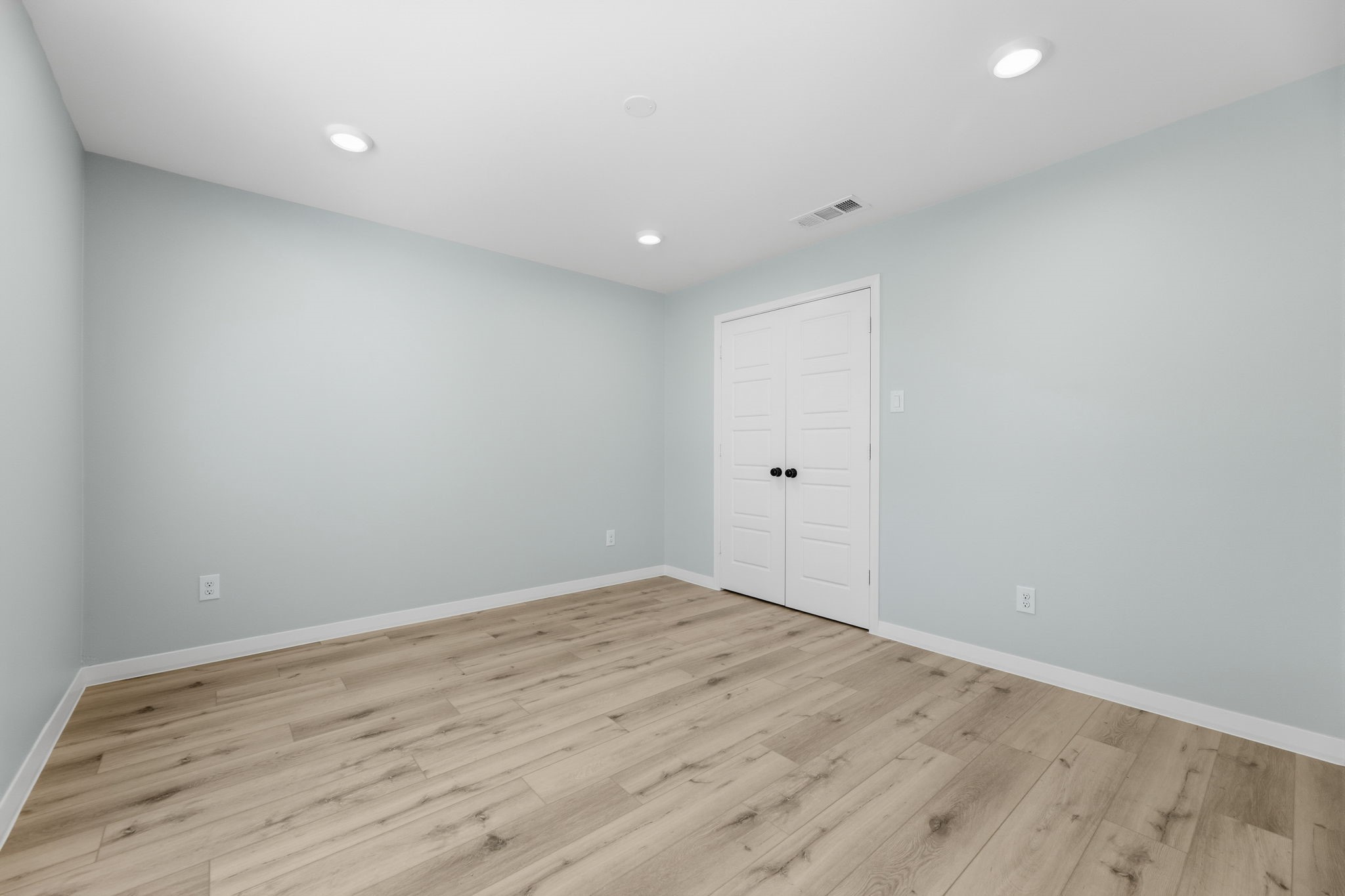 617 Truman Street Arlington TX 76011