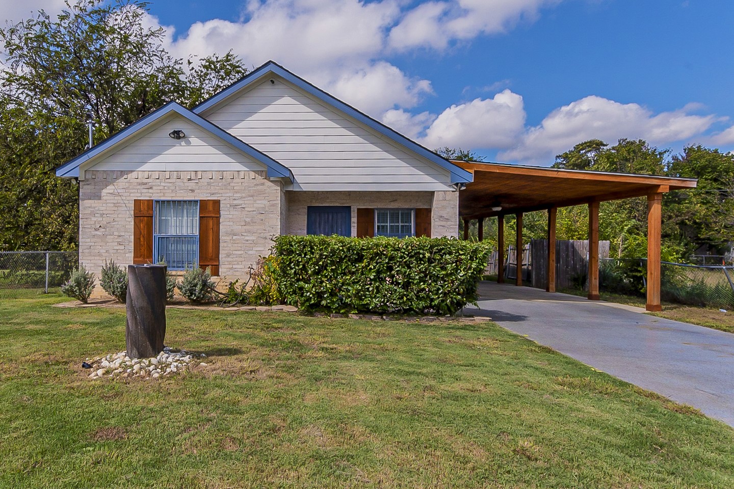 2921 Birmingham Avenue Dallas TX 75215