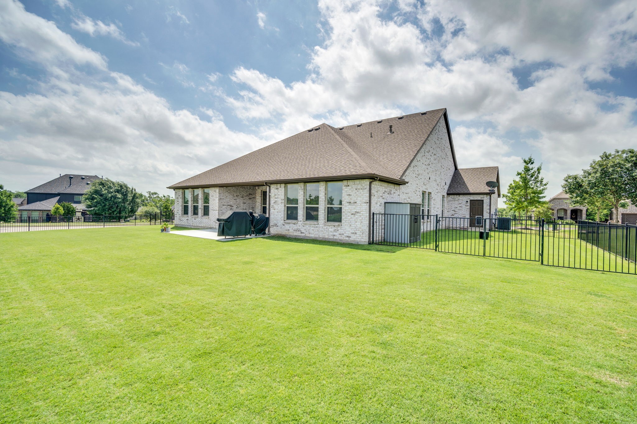 1601 Bearpath Way Gunter TX 75058
