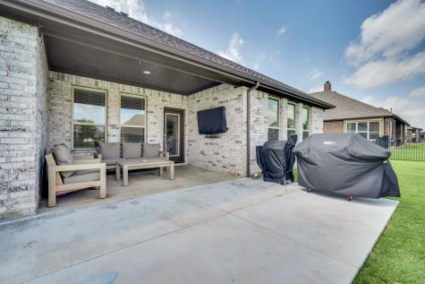 1601 Bearpath Way Gunter TX 75058