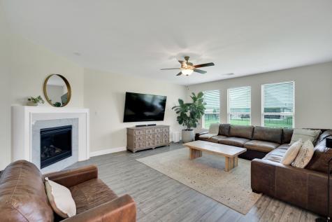 1601 Bearpath Way Gunter TX 75058