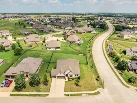 1601 Bearpath Way Gunter TX 75058