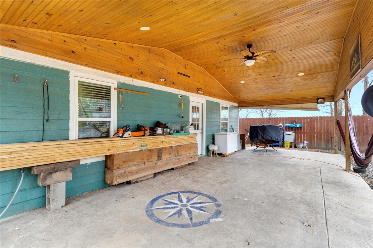 812 E Mcgee Street Sherman TX 75090