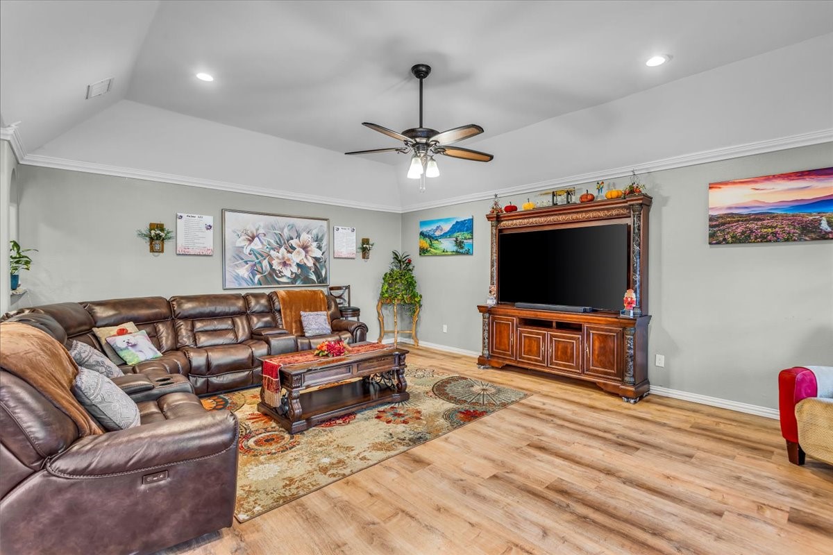 812 E Mcgee Street Sherman TX 75090