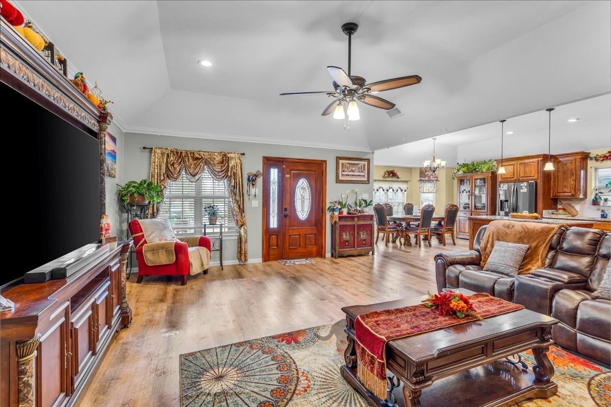 812 E Mcgee Street Sherman TX 75090