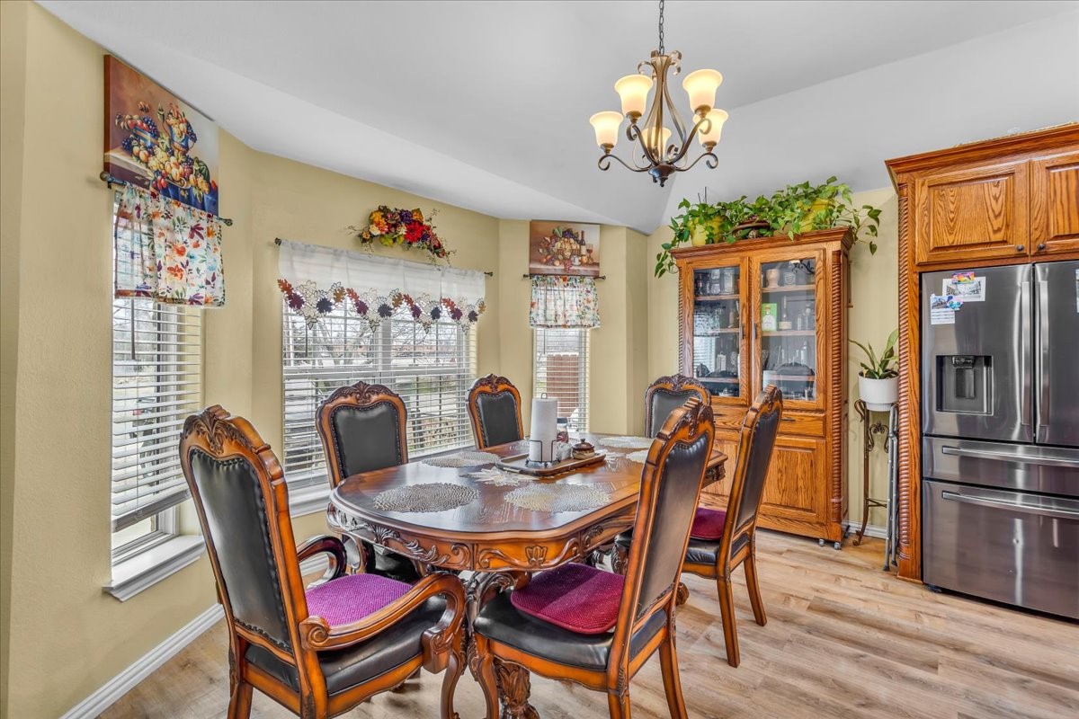 812 E Mcgee Street Sherman TX 75090