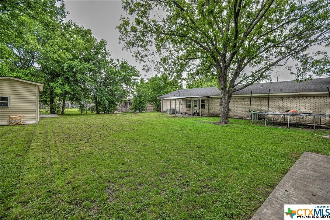 243 Weldon Drive Woodway TX 76712