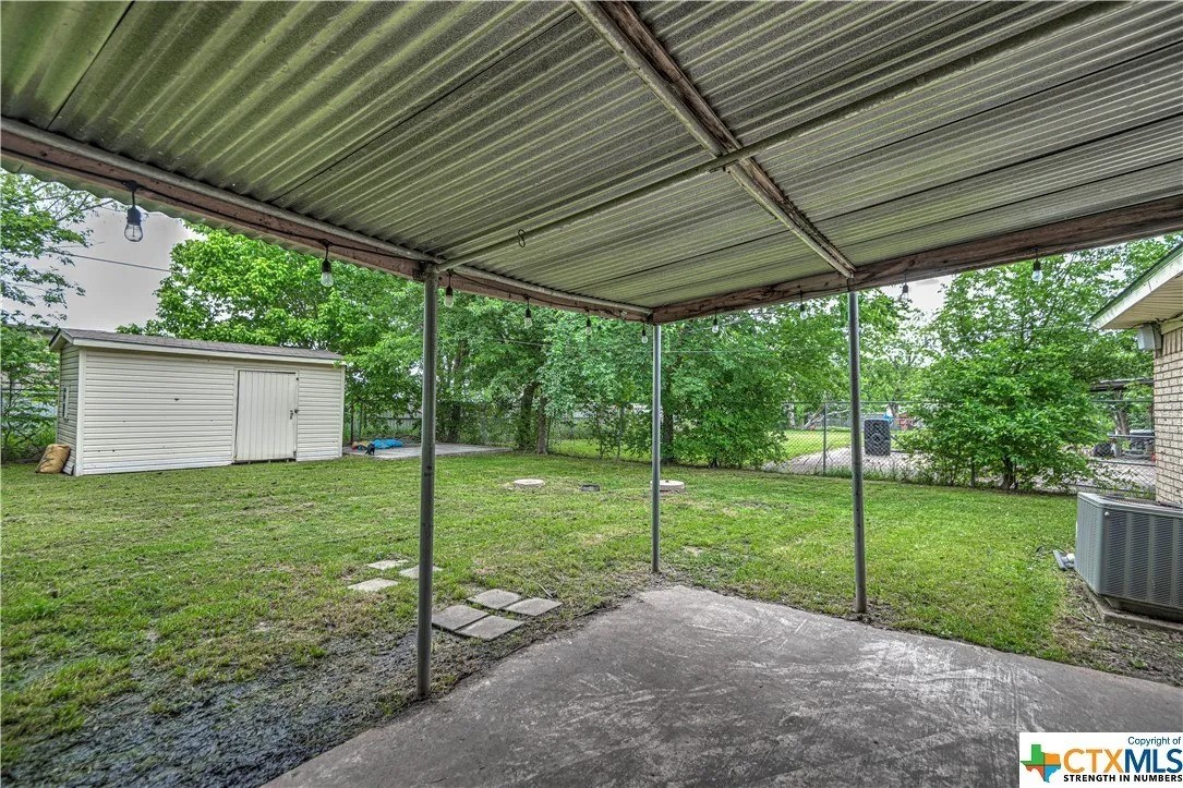 243 Weldon Drive Woodway TX 76712