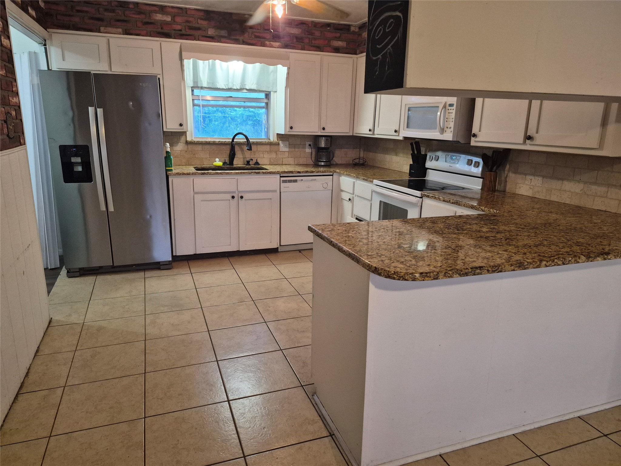 243 Weldon Drive Woodway TX 76712