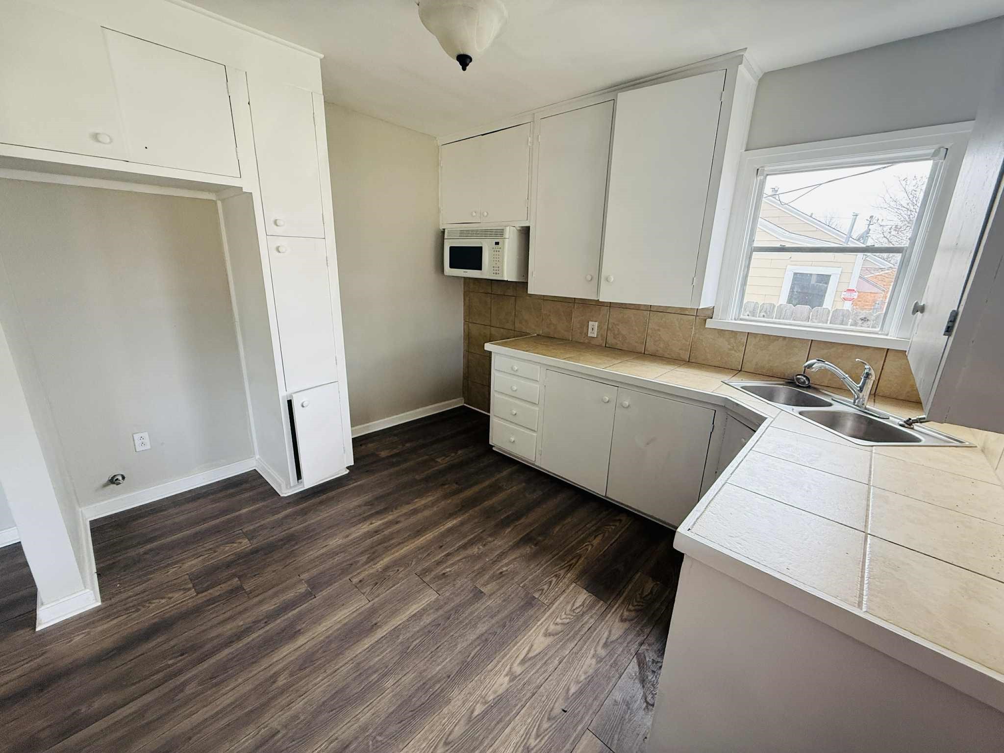209 Hollywood Street Coleman TX 76834
