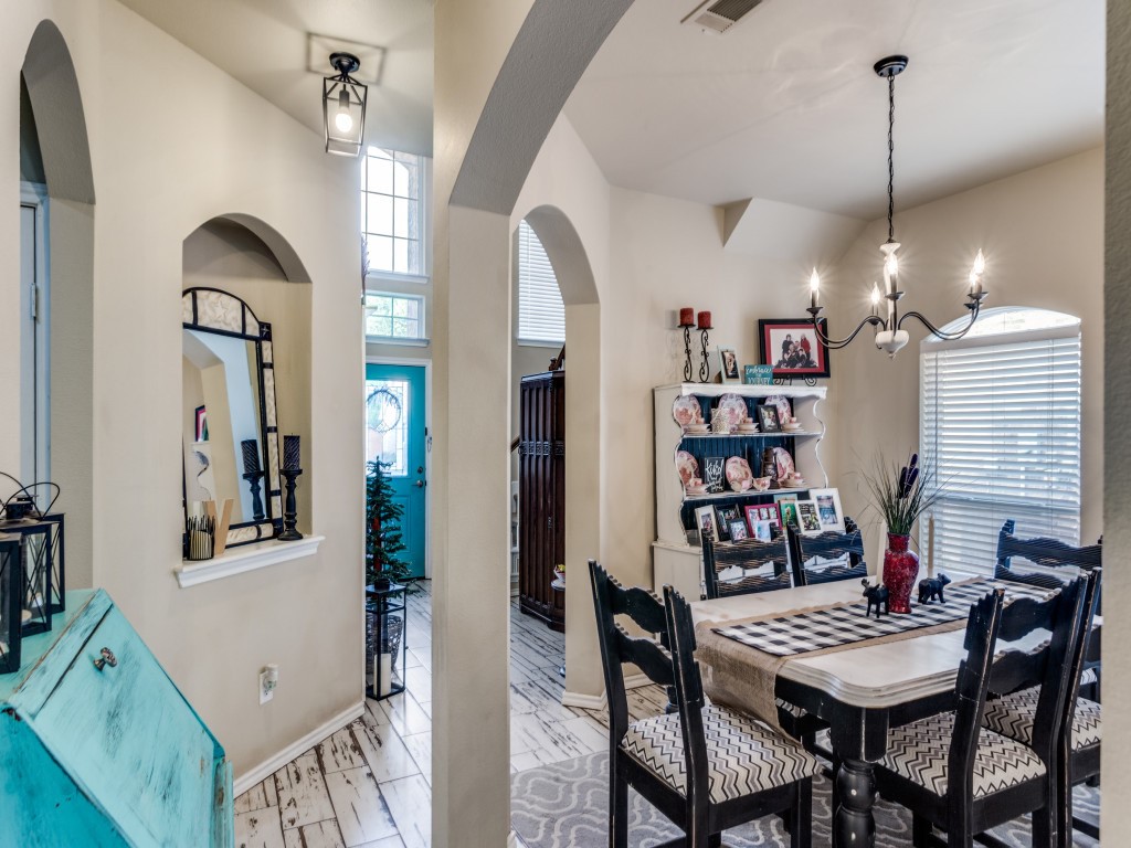 6811 Shore Breeze Court Arlington TX 76016