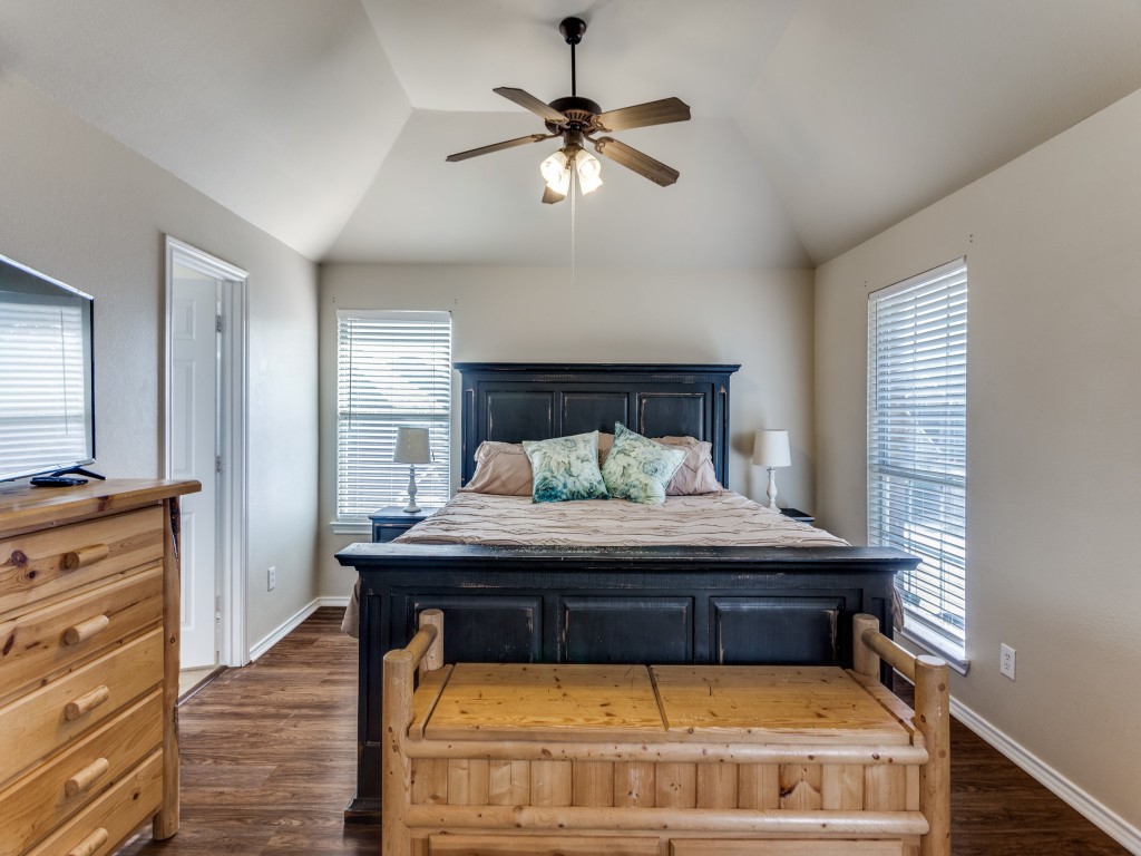 6811 Shore Breeze Court Arlington TX 76016