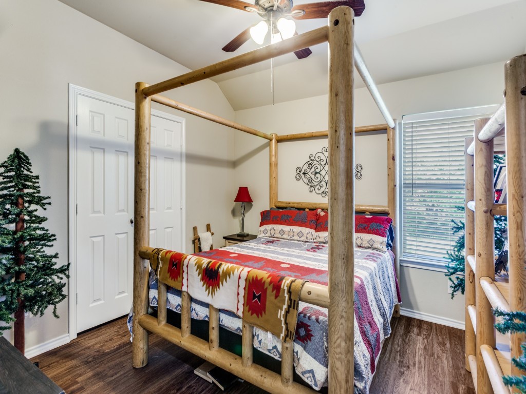 6811 Shore Breeze Court Arlington TX 76016