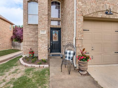 6811 Shore Breeze Court Arlington TX 76016