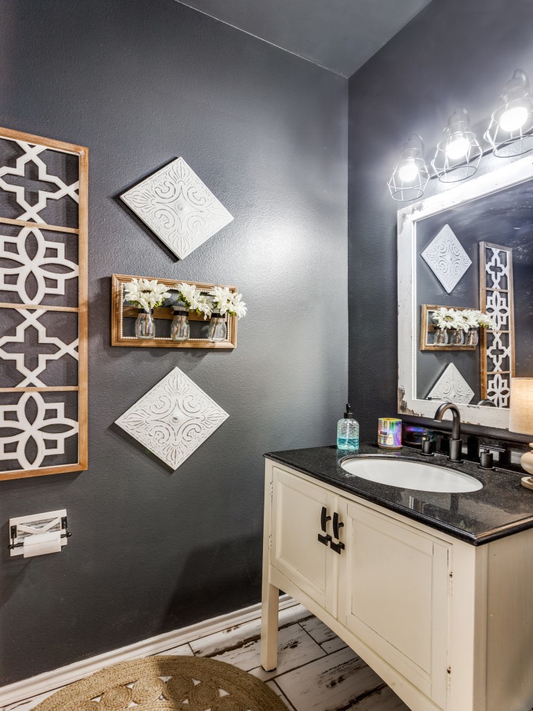 6811 Shore Breeze Court Arlington TX 76016