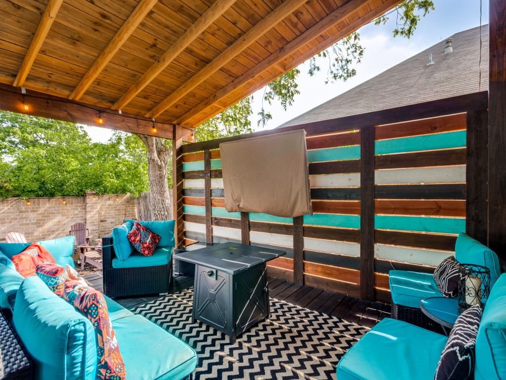 6811 Shore Breeze Court Arlington TX 76016