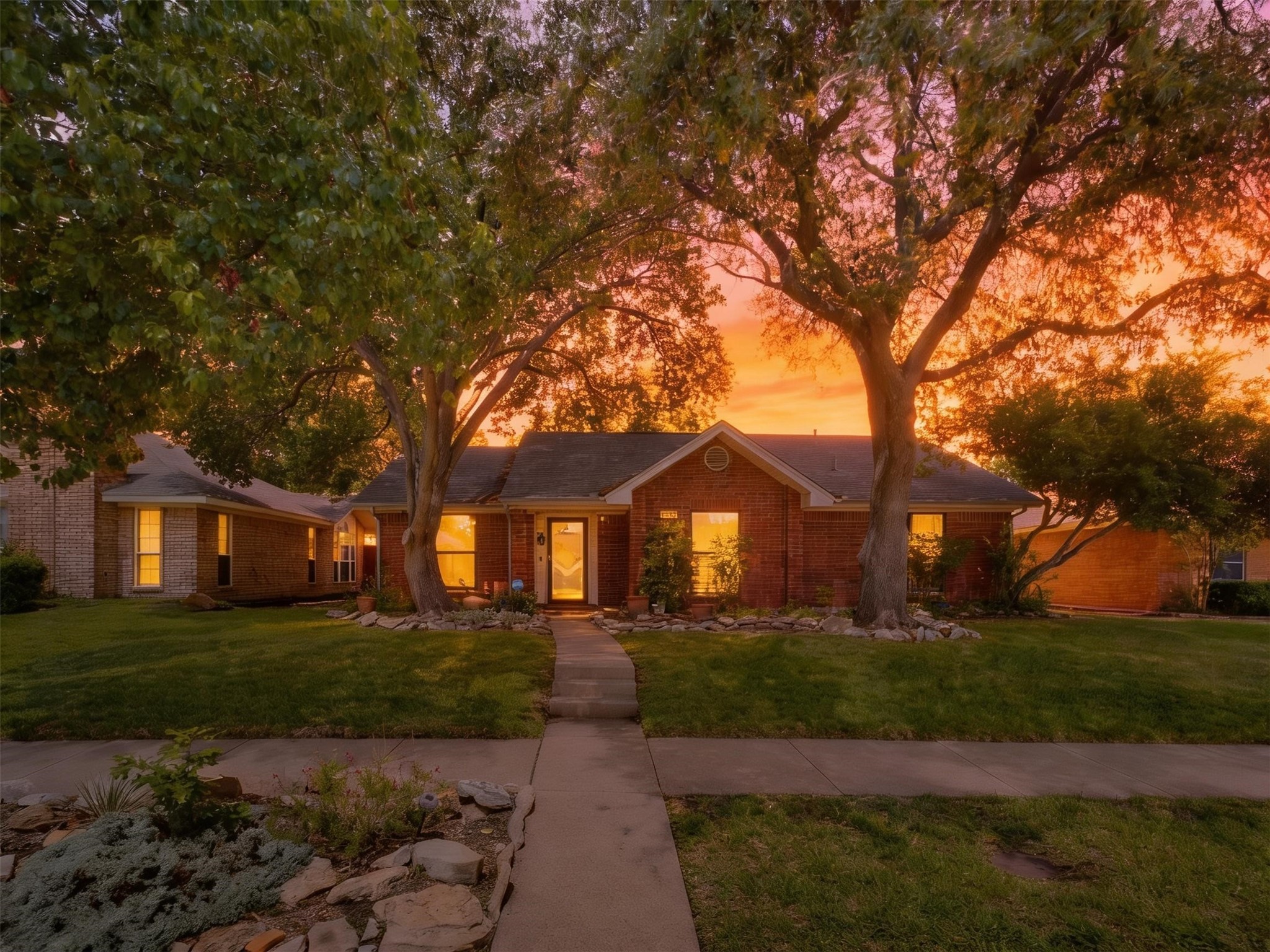 2325 Lancecrest Drive Garland TX 75044