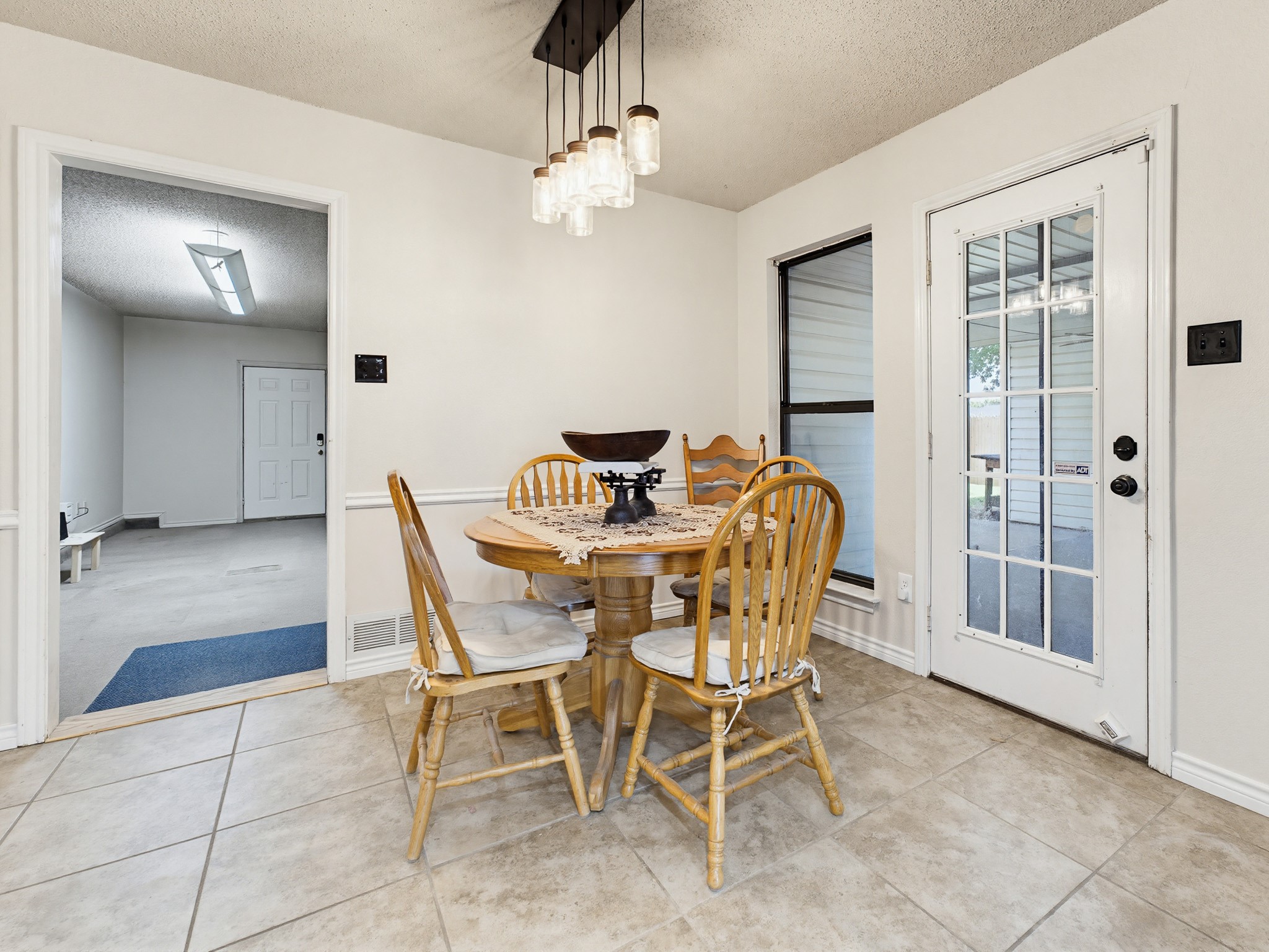 2325 Lancecrest Drive Garland TX 75044