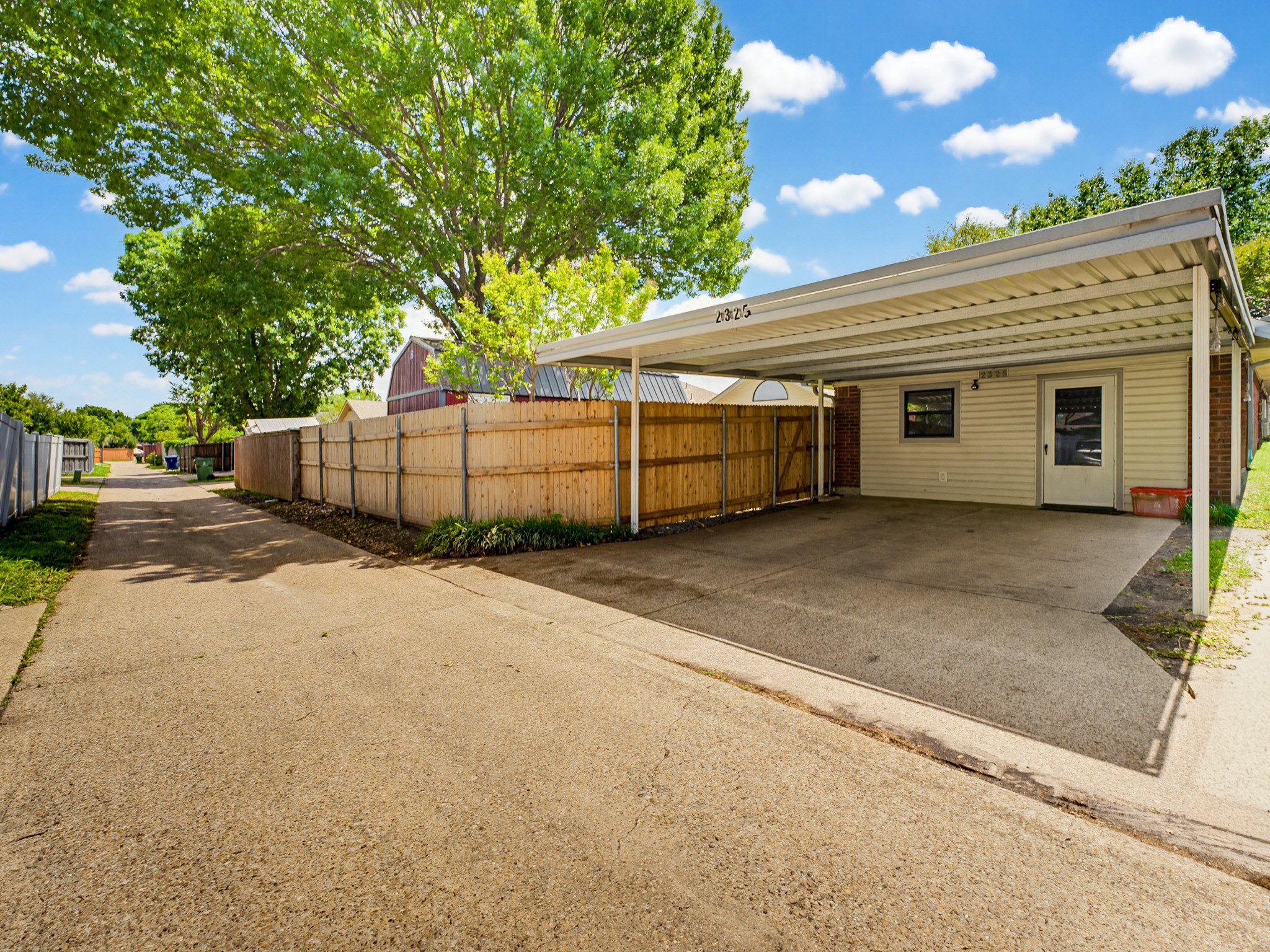 2325 Lancecrest Drive Garland TX 75044