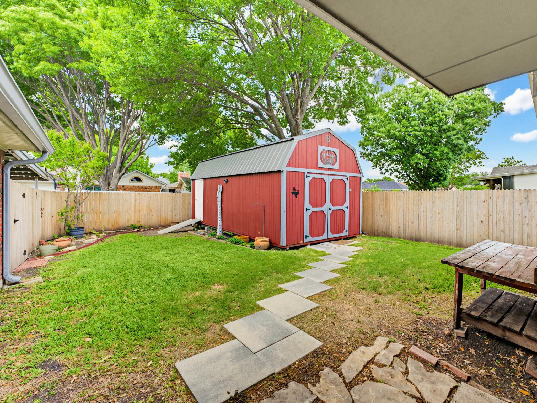 2325 Lancecrest Drive Garland TX 75044