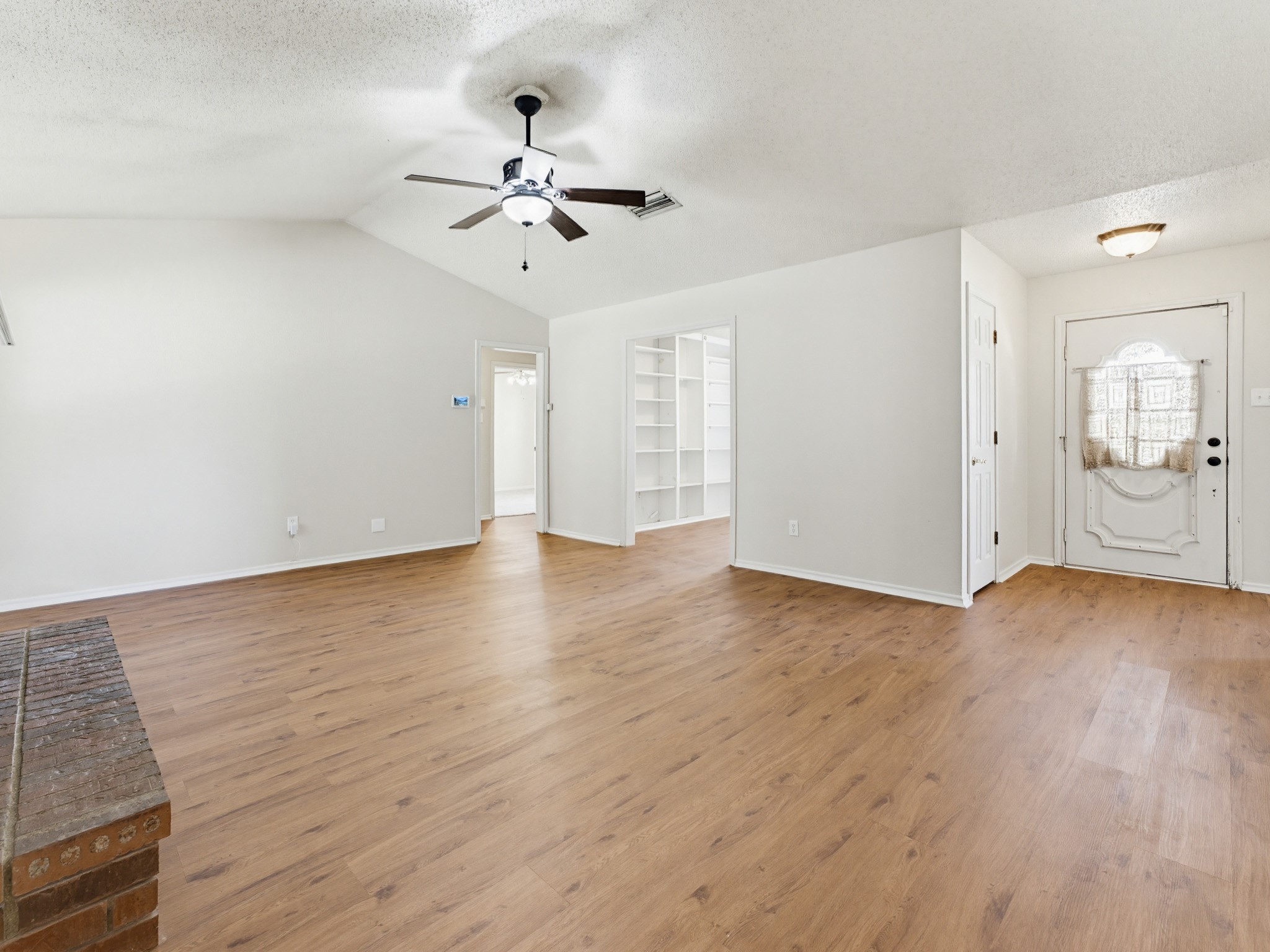 2325 Lancecrest Drive Garland TX 75044