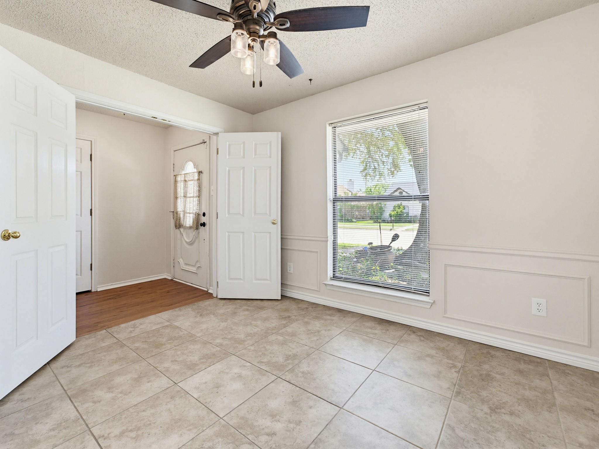 2325 Lancecrest Drive Garland TX 75044