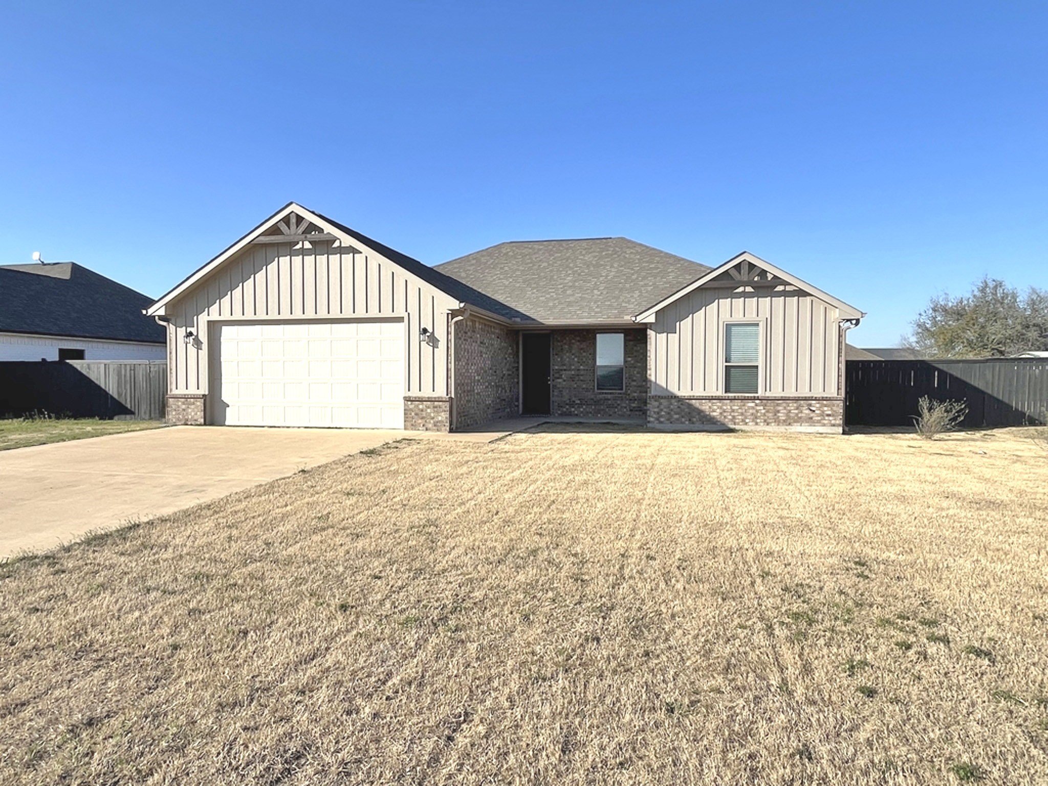 316 W James Street Mabank TX 75147