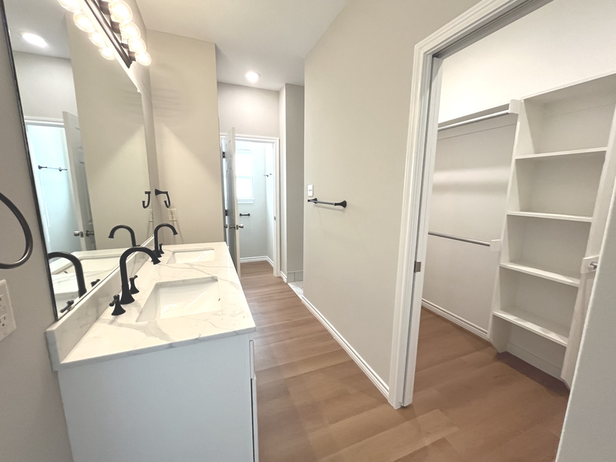316 W James Street Mabank TX 75147