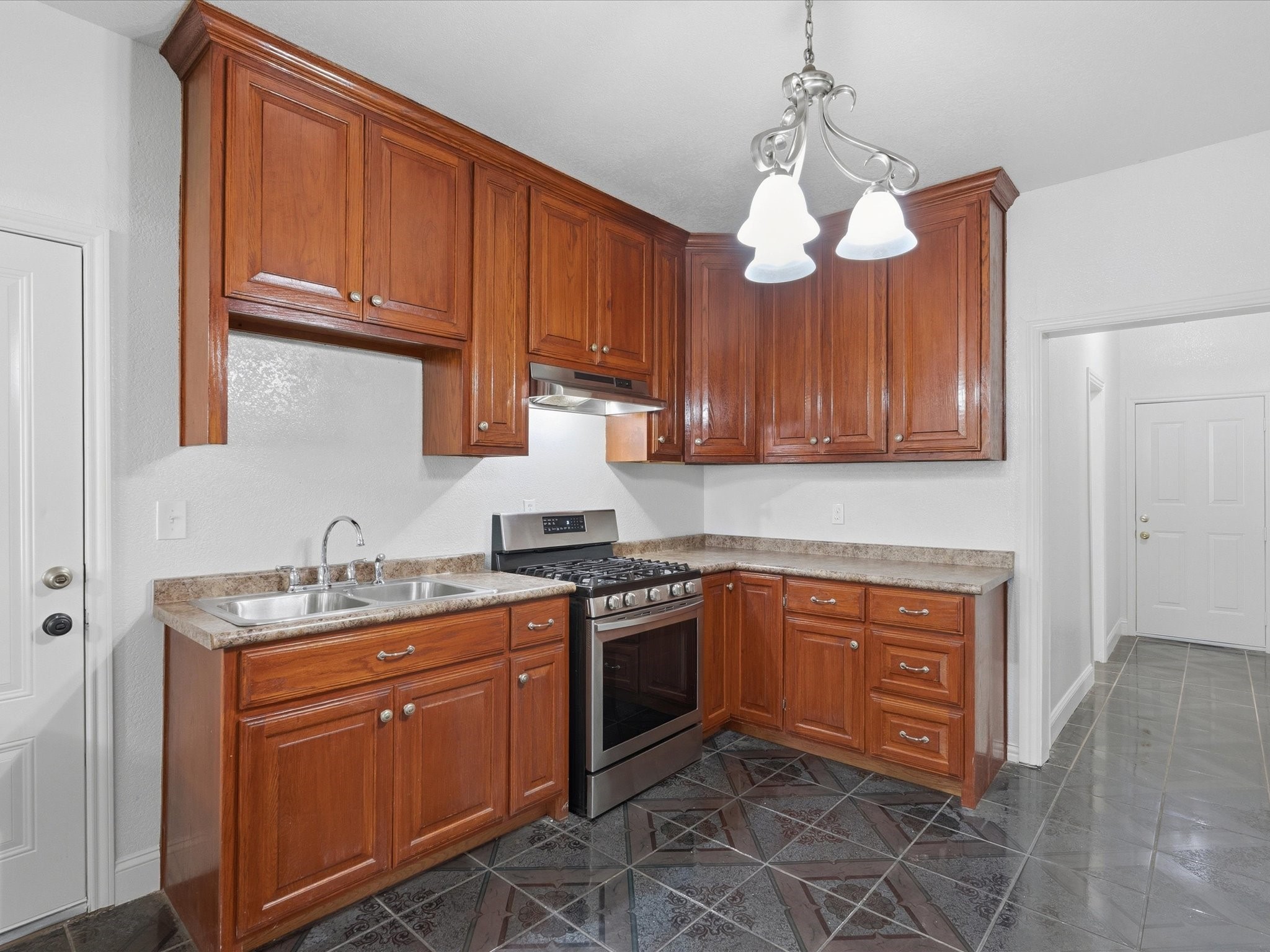 1338 Pleasant Drive Dallas TX 75217