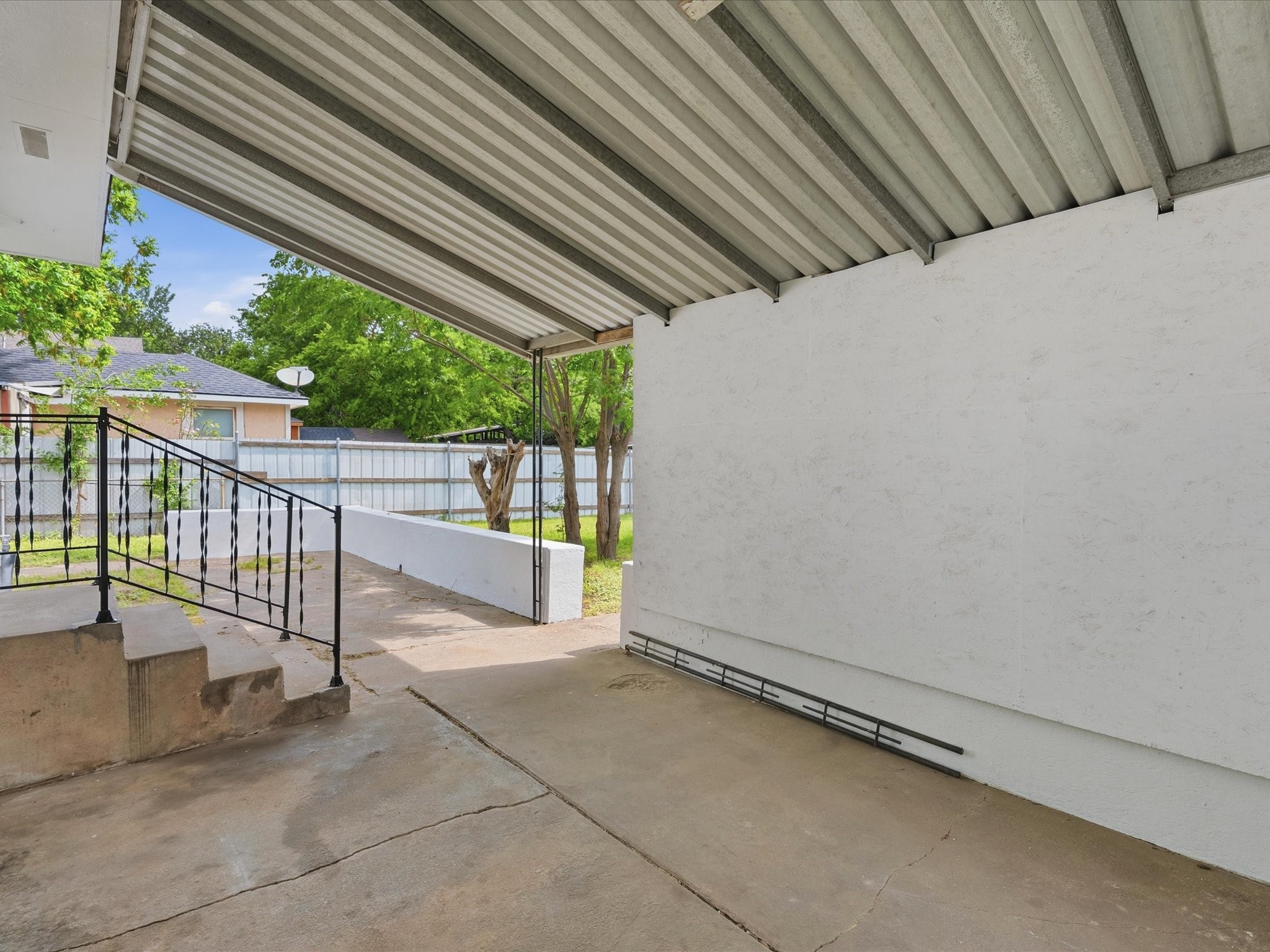 1338 Pleasant Drive Dallas TX 75217