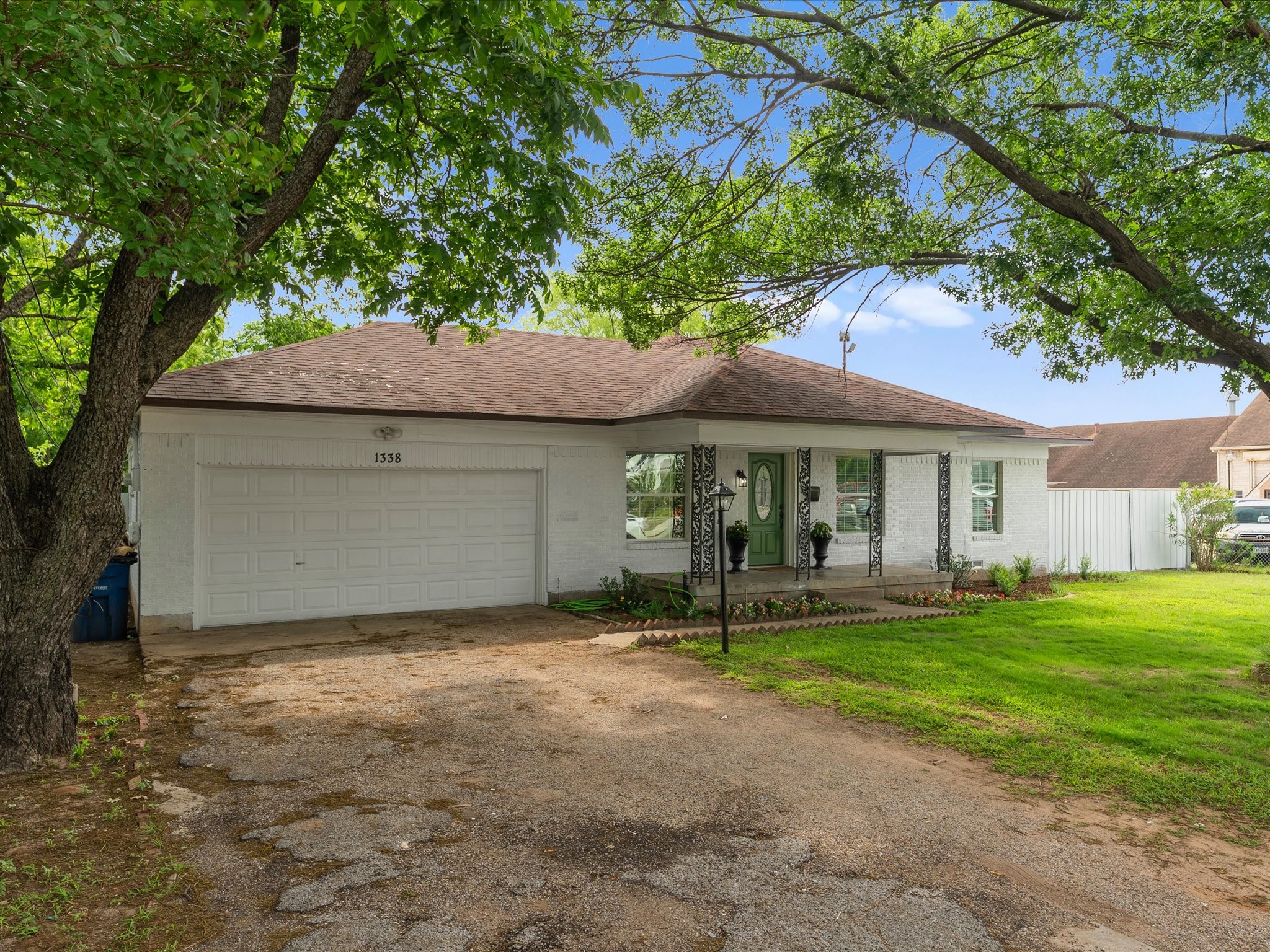 1338 Pleasant Drive Dallas TX 75217