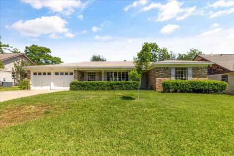 3704 Glenmont Drive Fort Worth TX 76133