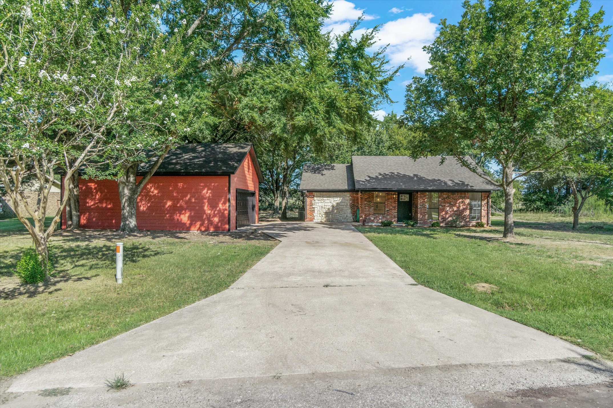910 Willow Drive Wills Point TX 75169