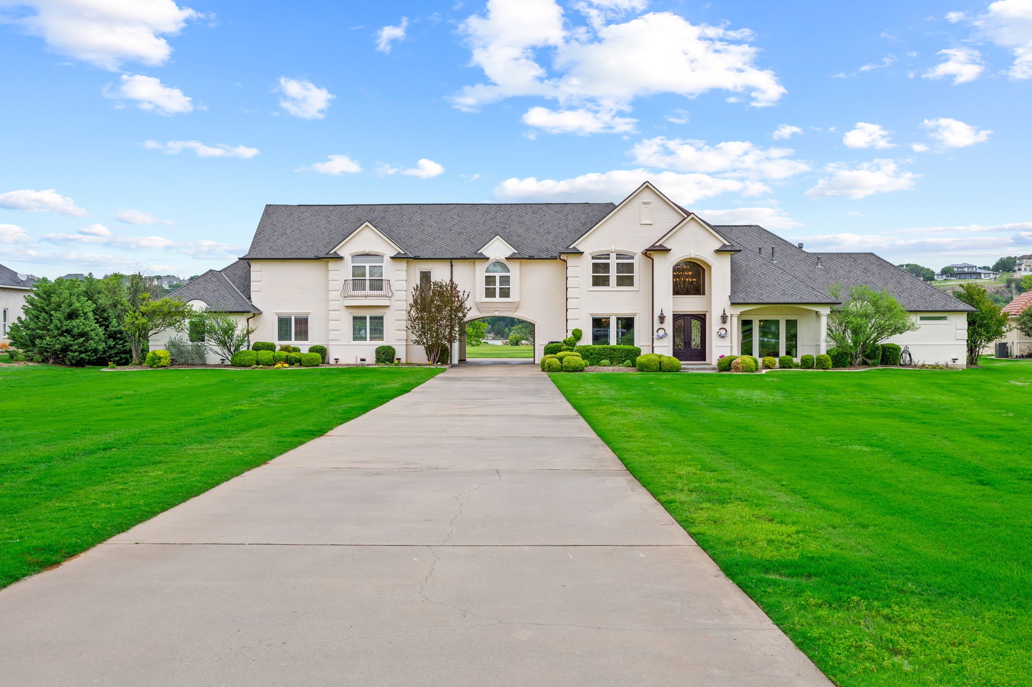 1300 E Scandinavian Court Granbury TX 76048
