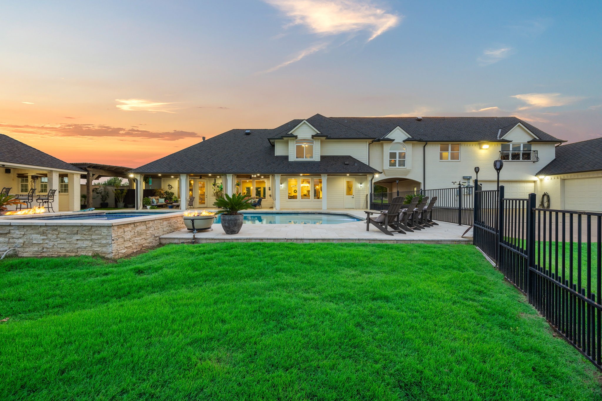 1300 E Scandinavian Court Granbury TX 76048